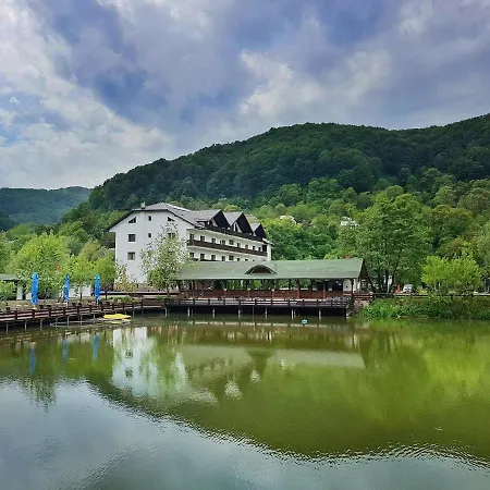 Casa Lazaroiu Gasthuis Curtea de Argeş