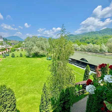 Casa Lazaroiu Gasthuis Curtea de Argeş