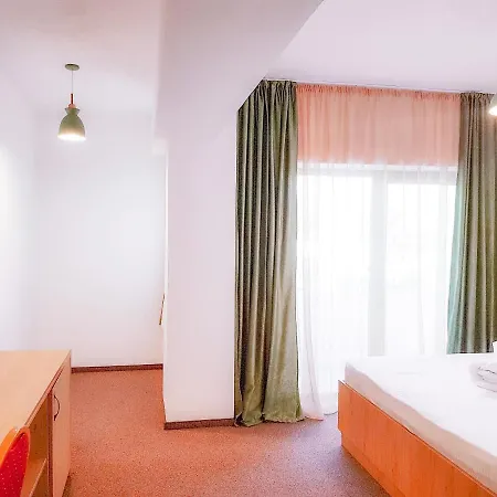 Casa Lazaroiu Gasthuis Curtea de Argeş